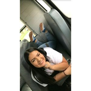 Meet your Posher, Brianna